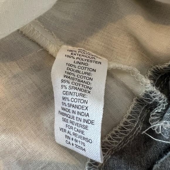 Lovely vintage pleated circle skirt with elastic waist. No flaws. - Picture 3 of 6